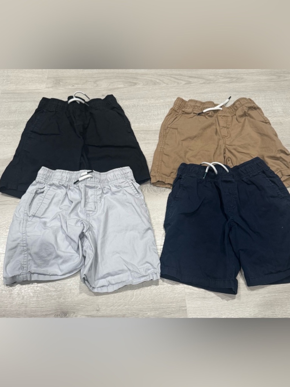 GUC | Cat & Jack | Kids Pull-On Shorts - Black, Tan, Light Gray, Navy | S (6/7)